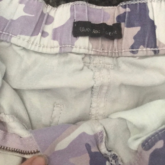 Camo pants - Picture 2 of 3